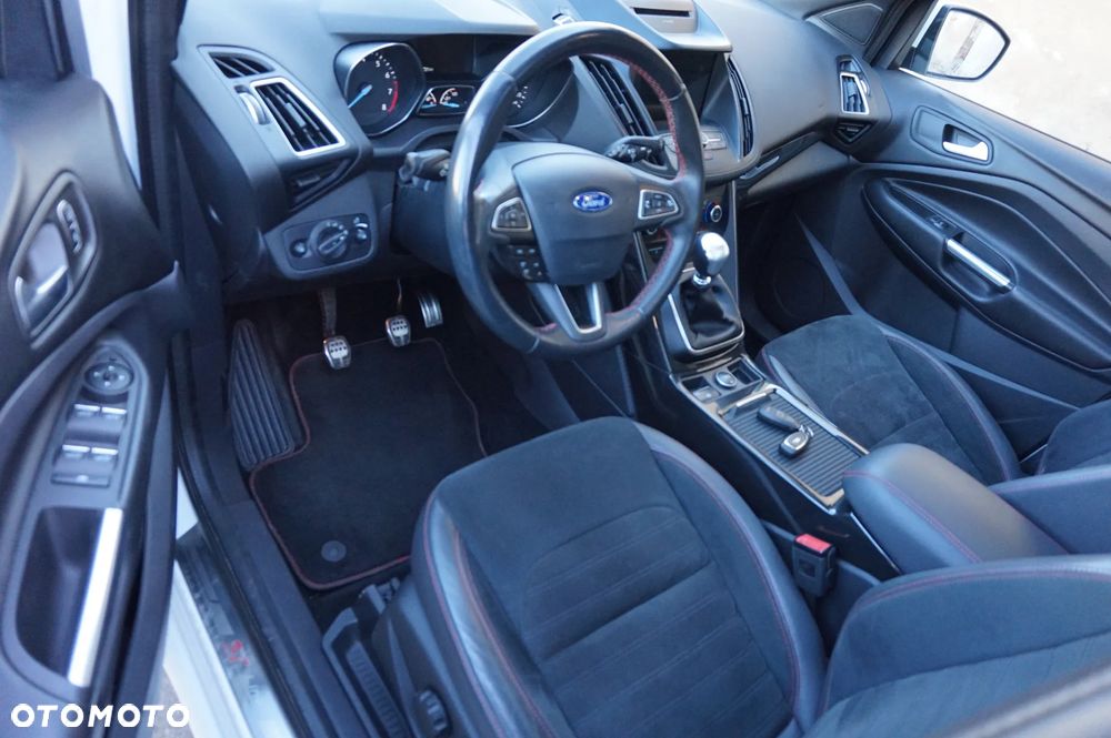 Ford Kuga 1.5 EcoBoost FWD ST-Line ASS - 17