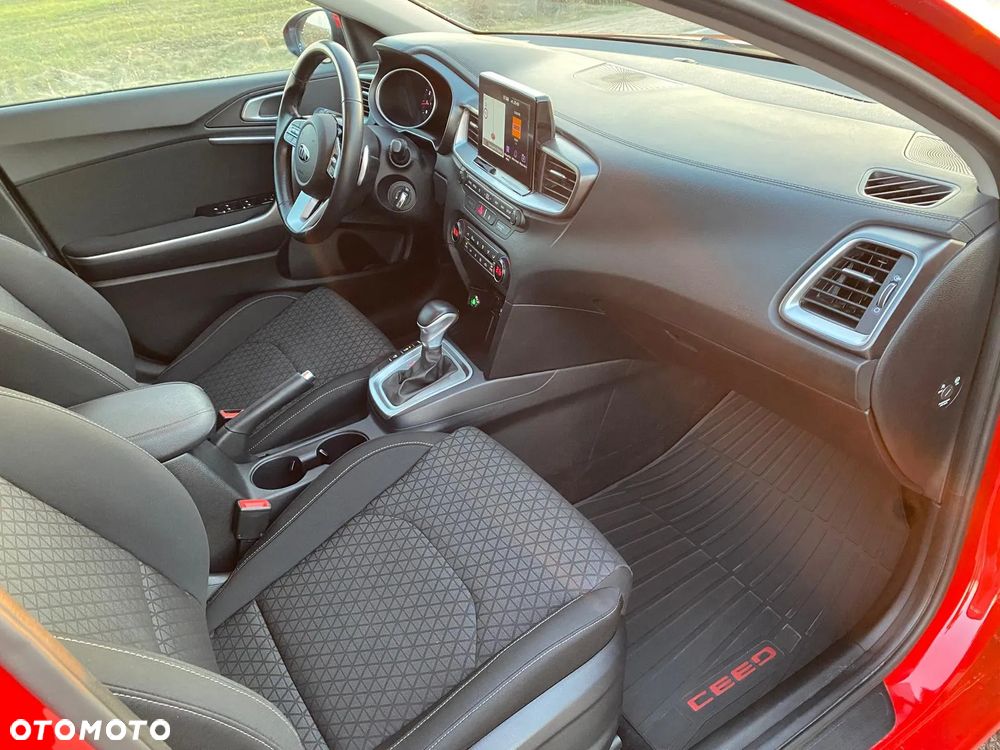 Kia Ceed 1.4 T-GDI M DCT - 11