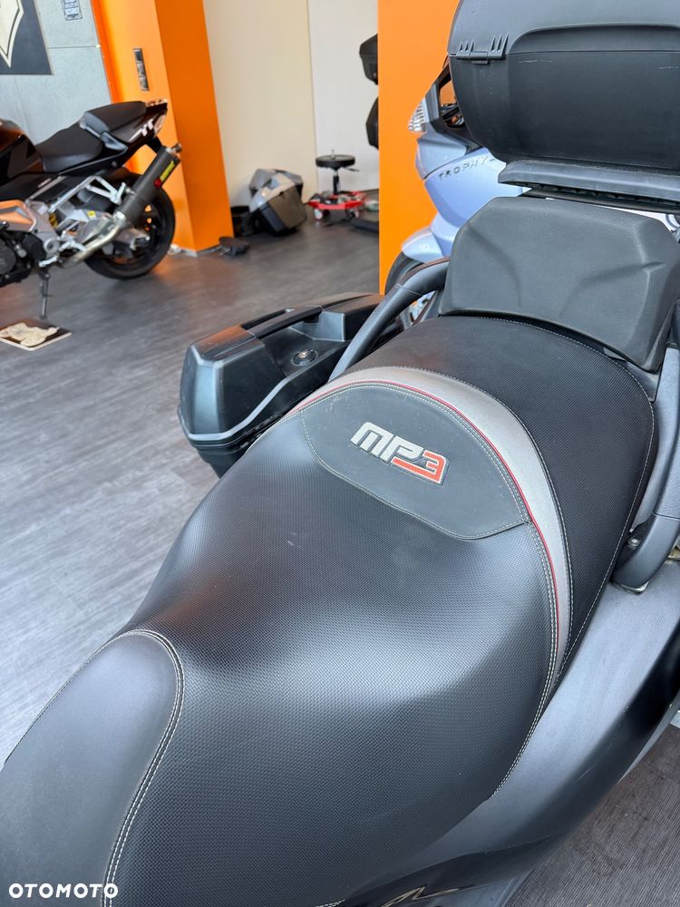 Piaggio MP-3 - 27