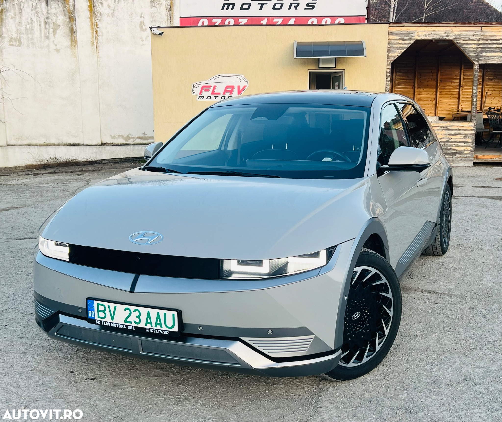 Hyundai IONIQ 5 - 12