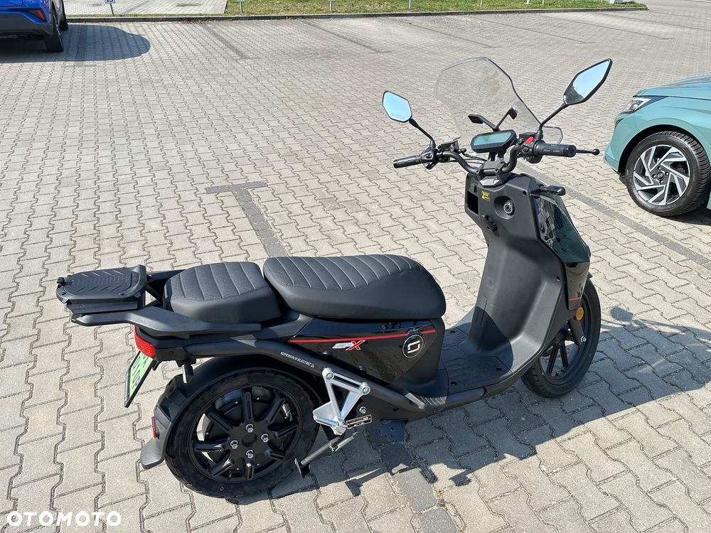 Super Soco CPx - 7