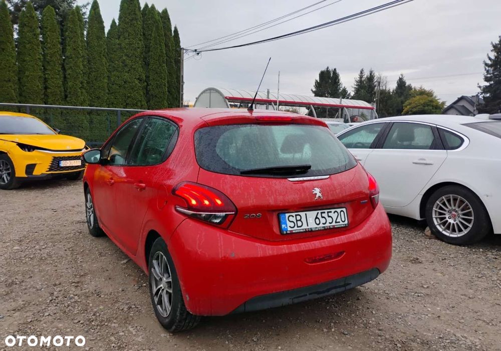 Peugeot 208 2017 photo 5