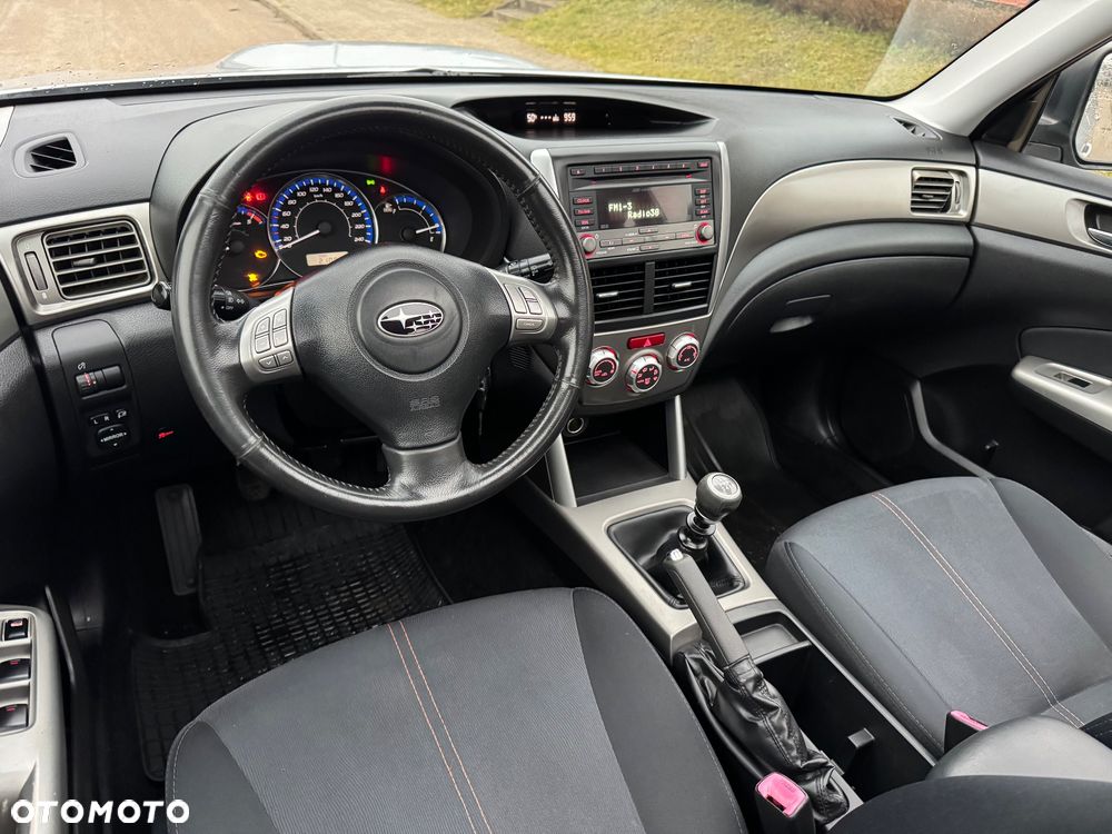 Subaru Forester 2.0D Exclusive - 8