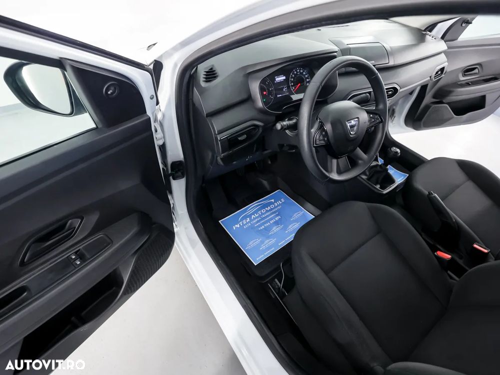 Dacia Logan TCe 90 Essential - 14