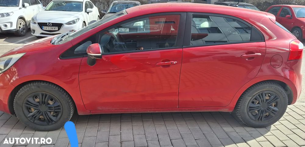 Kia Rio - 4