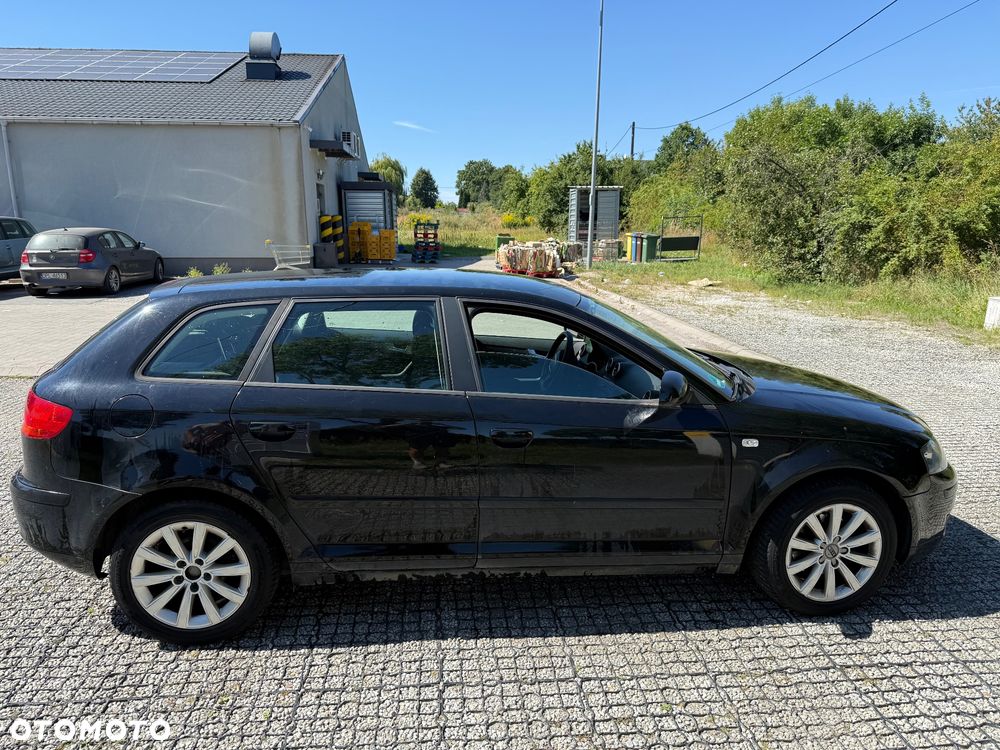 Audi A3 Sportback 2.0 TDI DPF Ambiente - 9