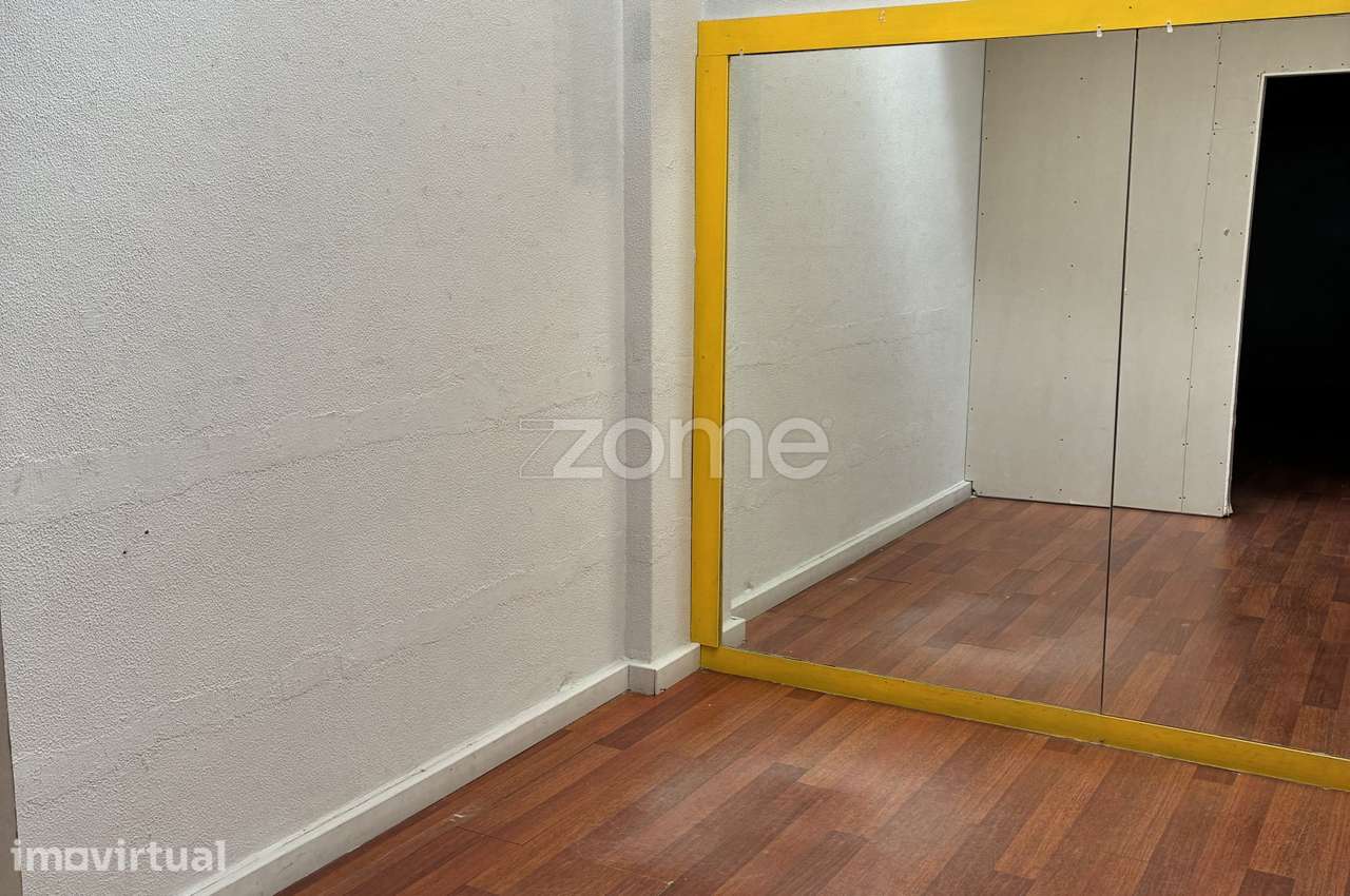Loja no Atlântico Centro Comercial, em Matosinhos - Grande imagem: 2/19