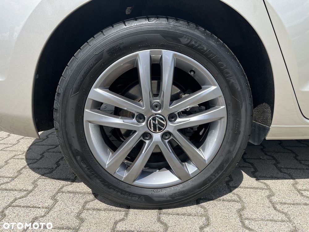 Volkswagen Touran 1.5 TSI EVO Highline - 18