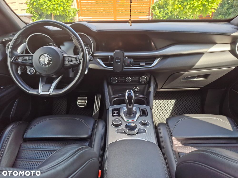 Alfa Romeo Stelvio 2.0 Turbo Veloce Q4 - 23