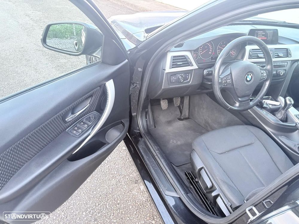 BMW 318 d Pack M Shadow - 16