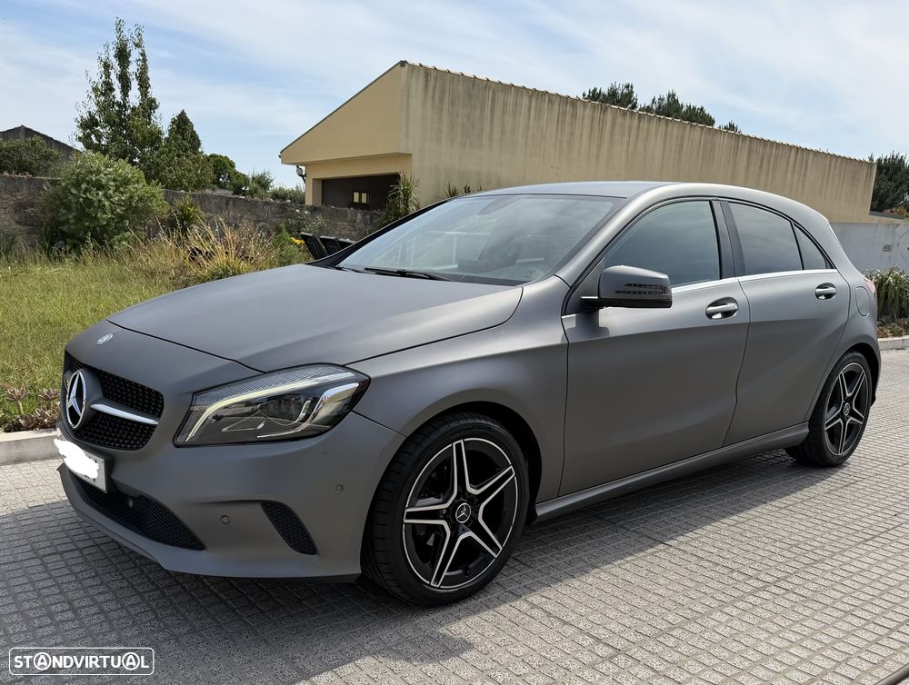Mercedes-Benz A 180 d AMG Line - 2