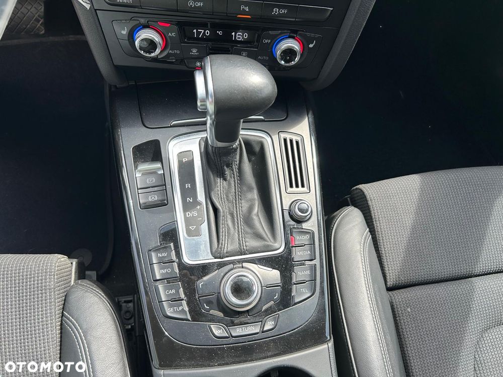Audi A4 Avant 2.0 TDI DPF clean diesel multitronic S line Sportpaket - 30