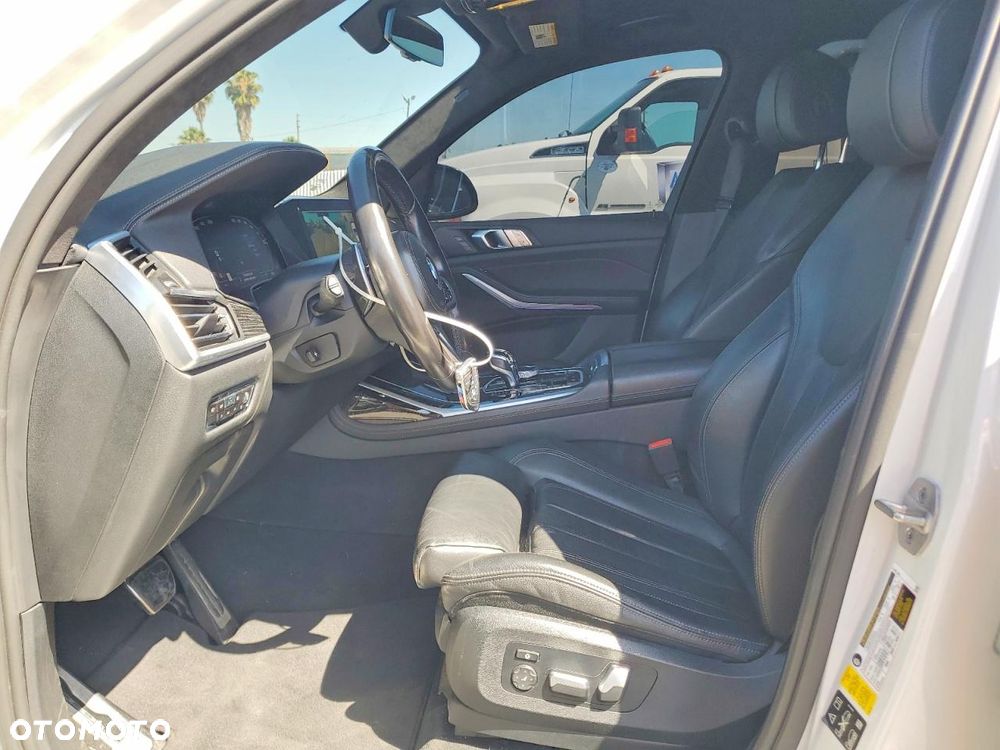 BMW X7 xDrive40i - 7