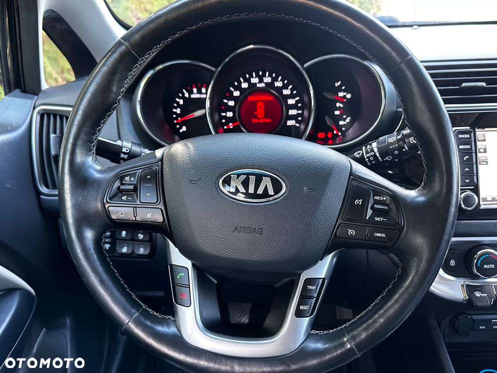 Kia Rio 1.4 CRDi 90 Platinum Edition - 38