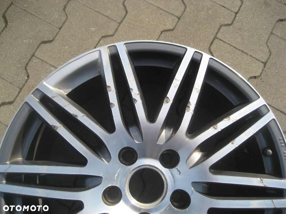 AUDI Q7 TOUAREG FELGA 1SZT.9,0Jx20 ET60 4L0071490 - 2