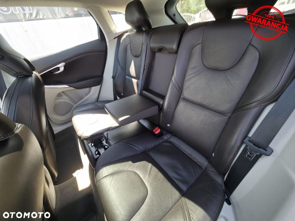 Volvo V40 - 21