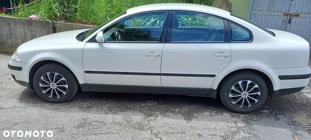 Volkswagen Passat - 3