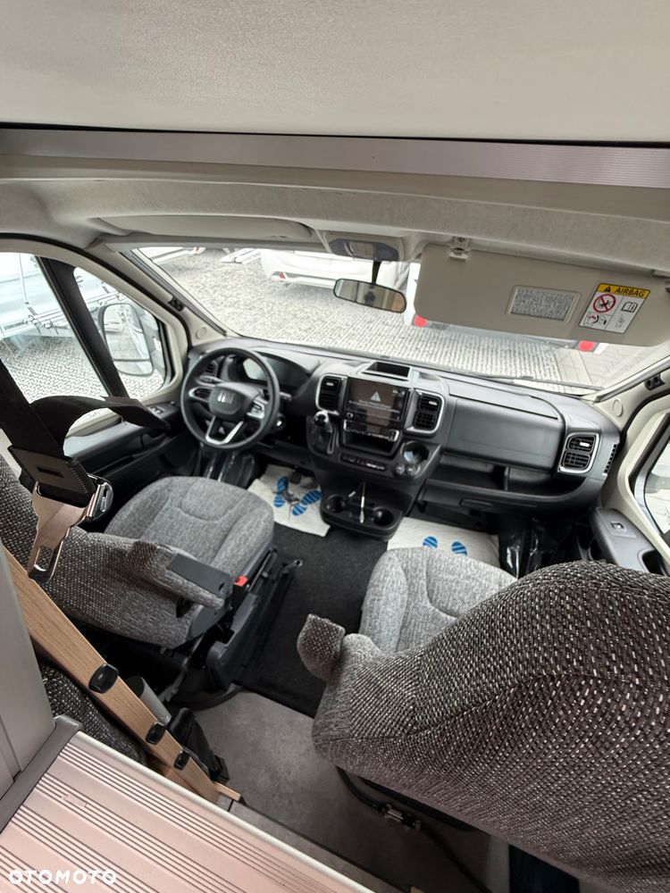 Dethleffs Family XL - 19