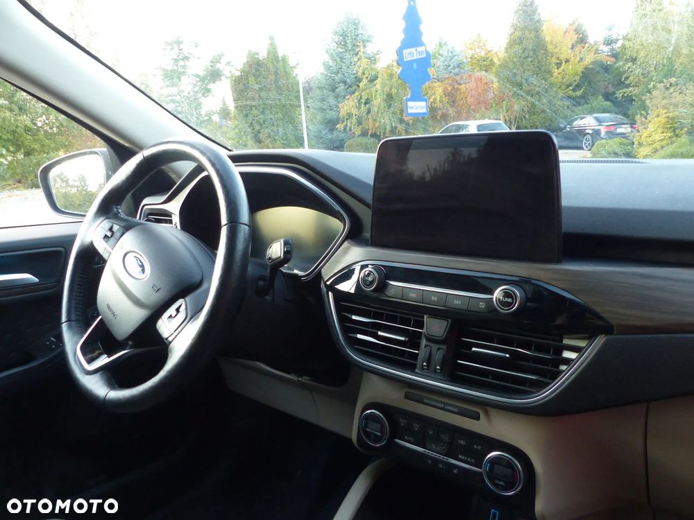 Ford Escape 2.0 EcoBoost AWD Titanium - 23