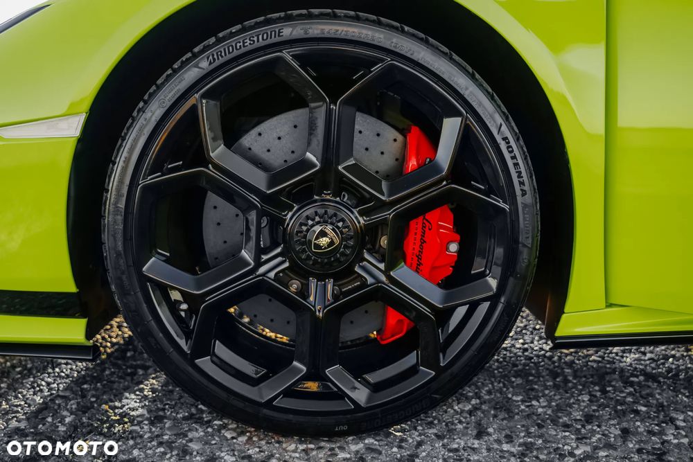 Lamborghini Huracan - 32