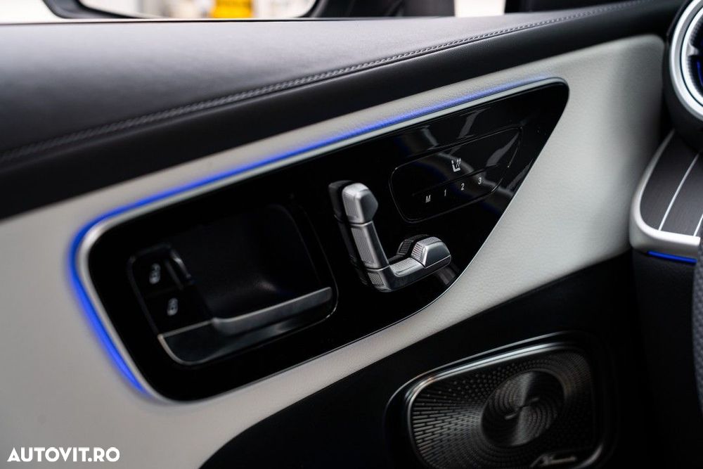 Mercedes-Benz GLC - 30