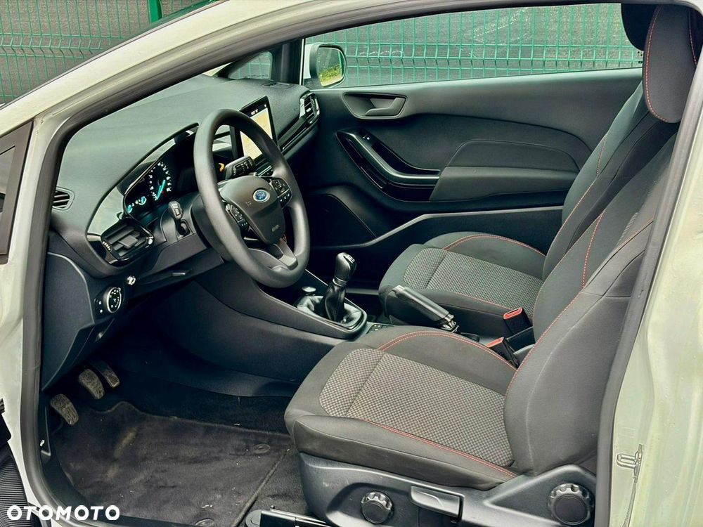 Ford Fiesta - 10