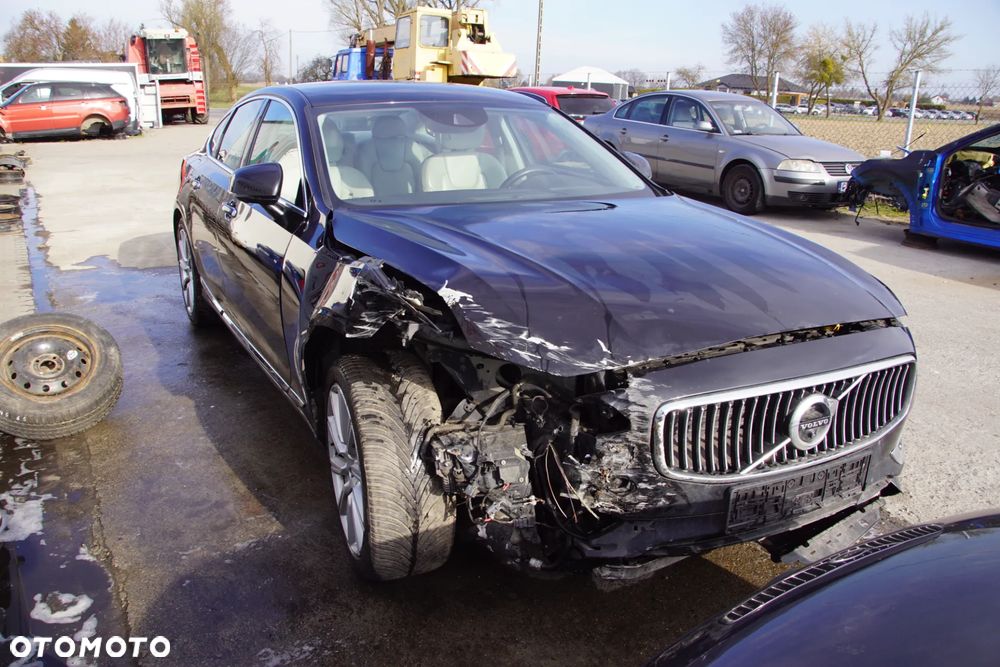 Auto na części - Volvo S90 II 2.0 D5 D4204T23 TG-81SC 717 2018R Silnik Skrzynia Drzwi Błotnik Klapa Zderzak Lusterko Klamka Szyba Lampa Deska Kokpit Sterownik Moduł Czujnik Licznik Wyświetlacz Panel Kierownica - 8