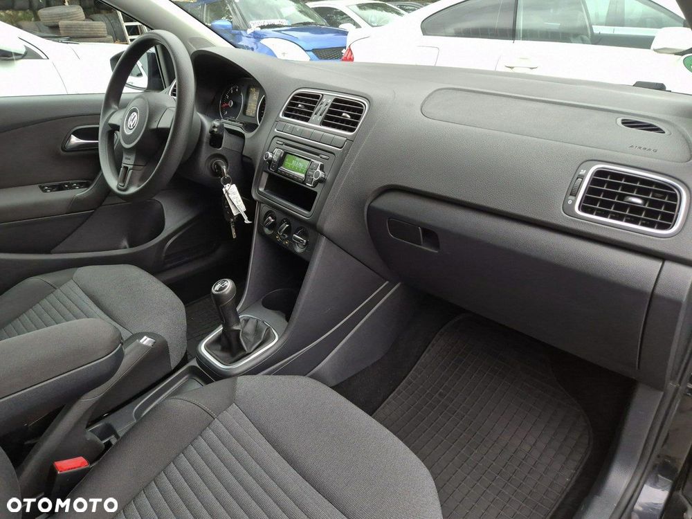 Volkswagen Polo 1.4 Comfortline - 29