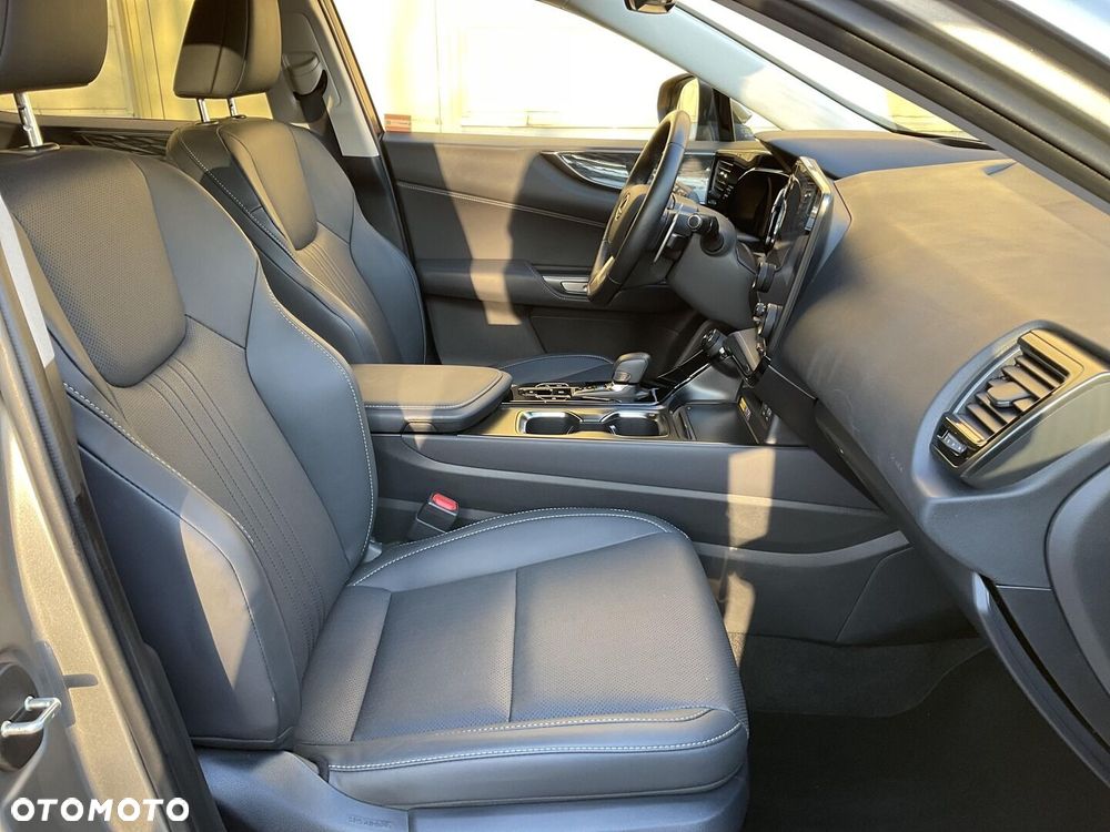 Lexus NX 350h Prestige AWD - 17