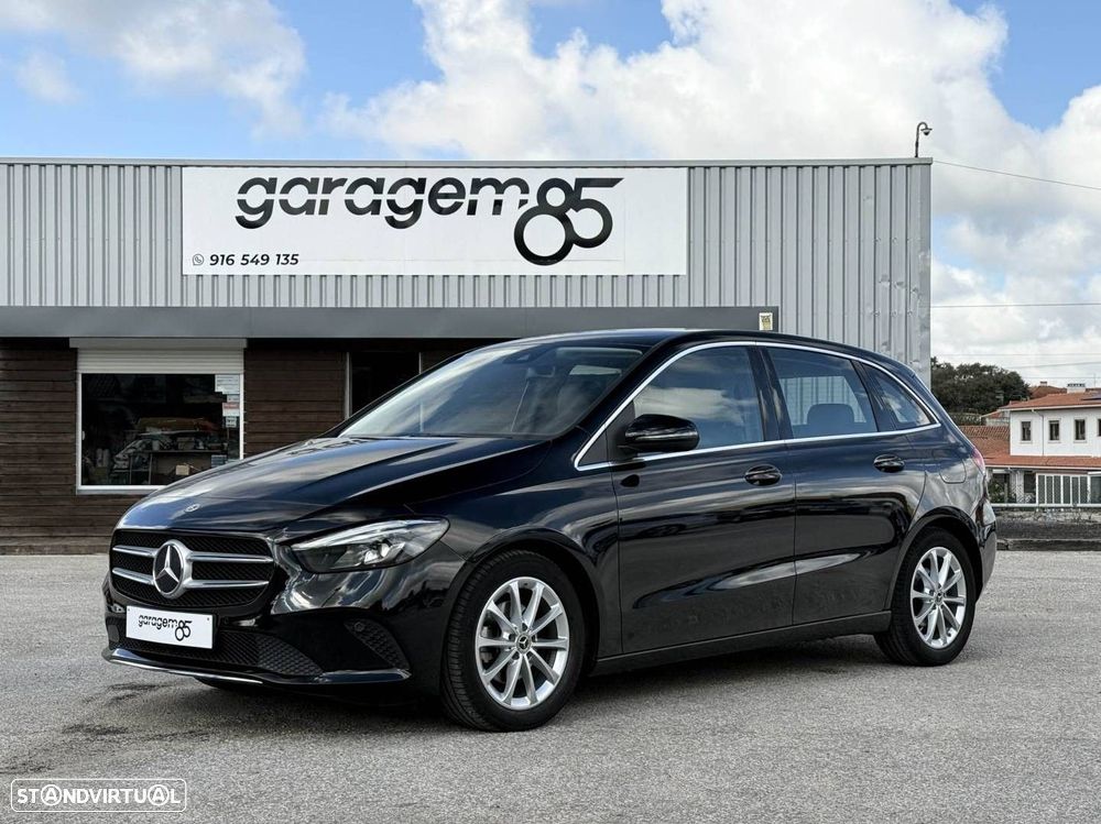 Mercedes-Benz B 180
