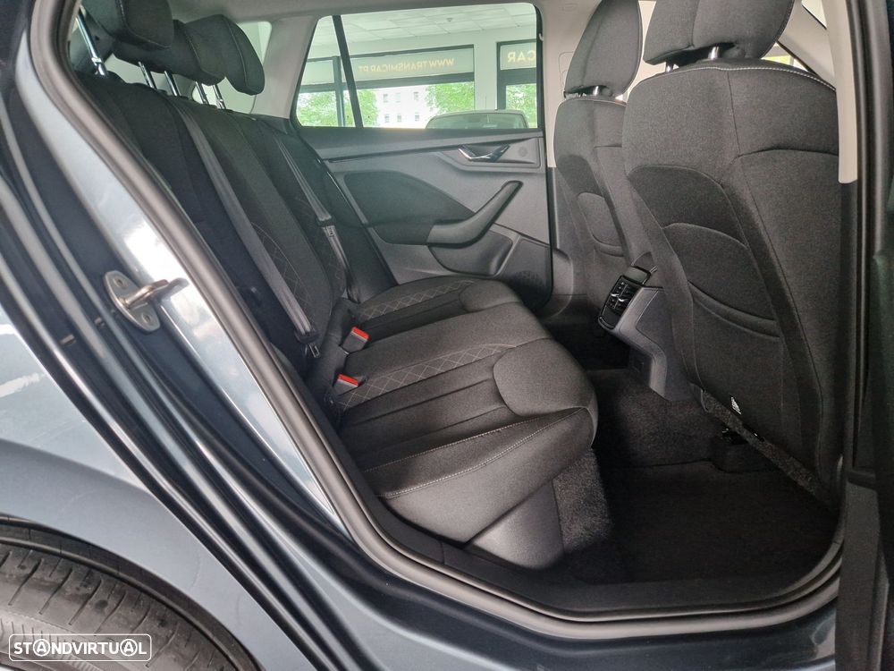 Skoda Kamiq 1.0 TSI Ambition DSG - 25