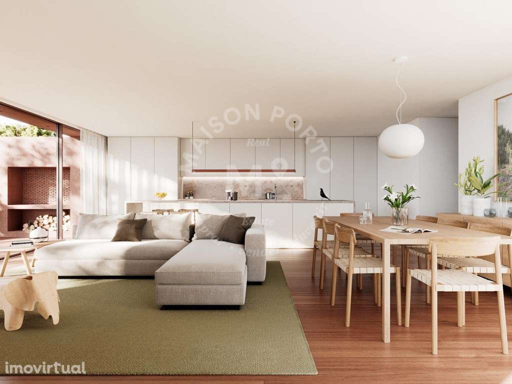 Moradia T4 de 2 Pisos com Suites, Varanda, Pátio e Garagem, inserid... - Grande imagem: 3/8