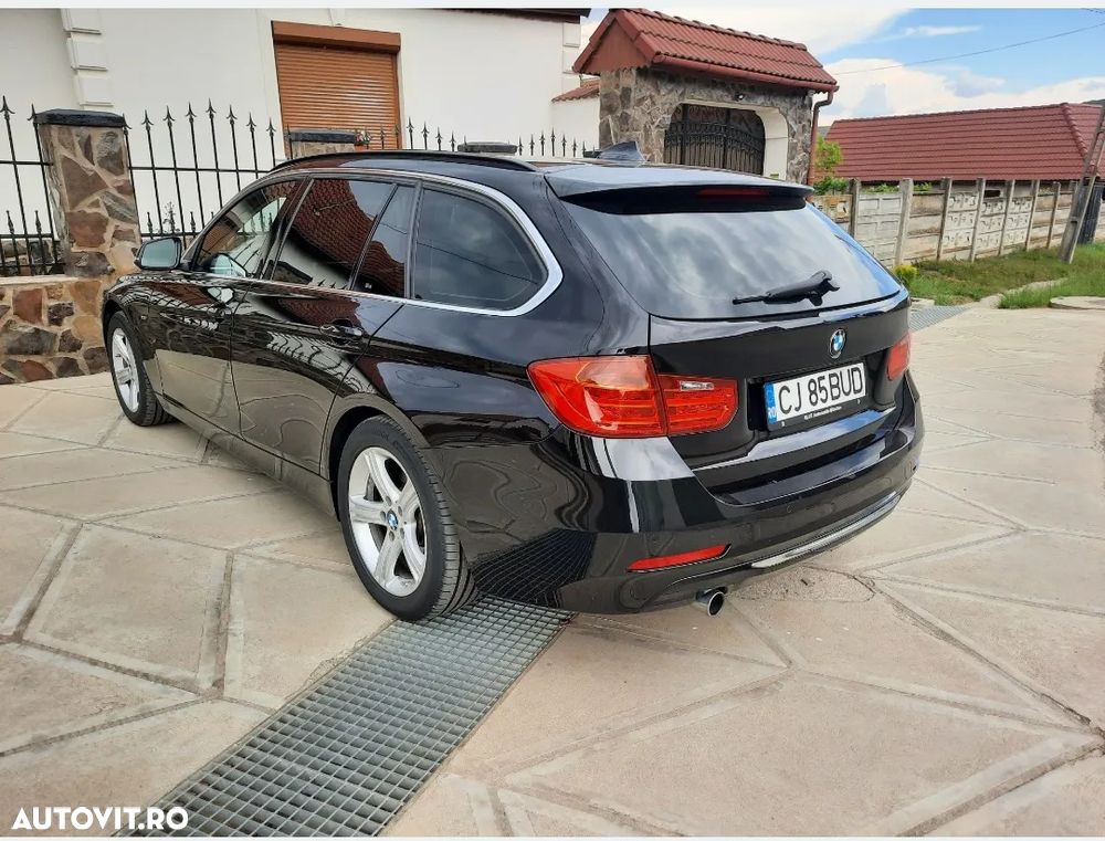 BMW Seria 3 320d Aut. Luxury Line - 7