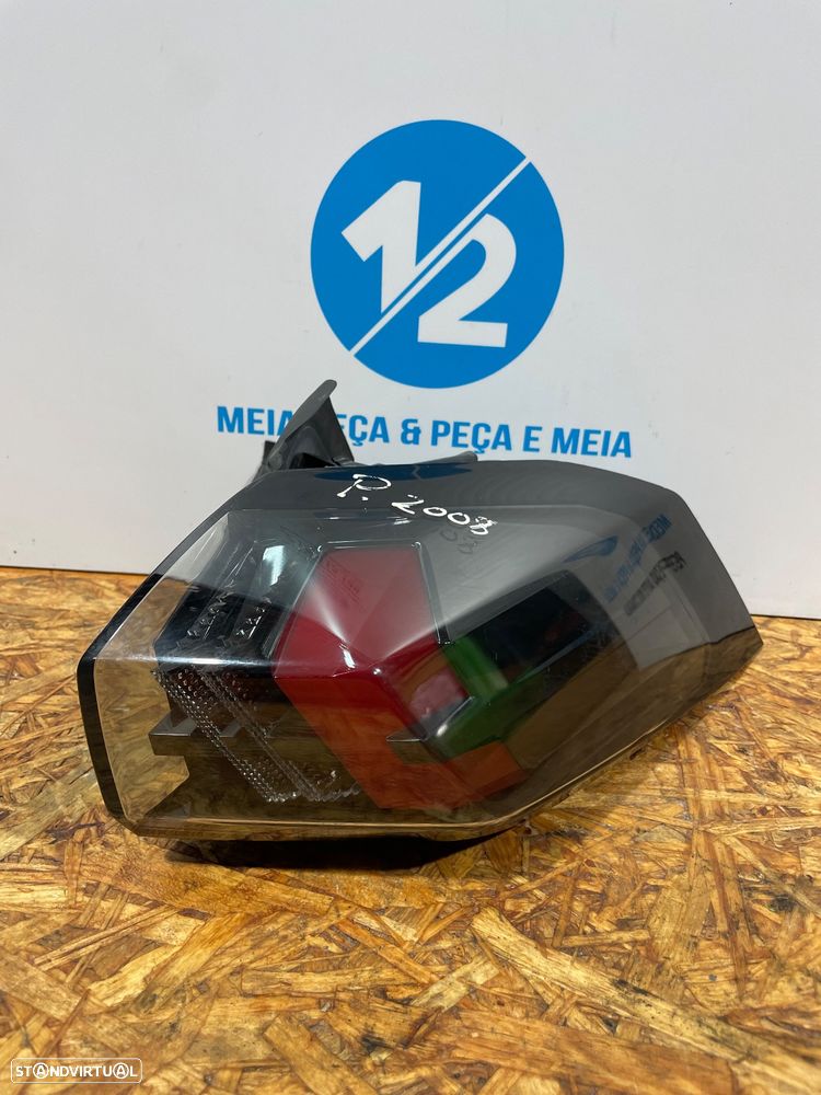 Farolim traseiro direito Peugeot 2008 de 2022 - 1