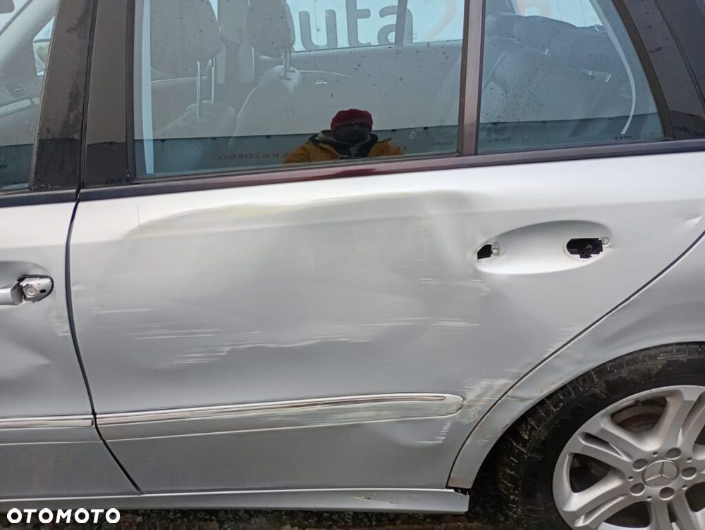 Mercedes-Benz Klasa E 220 CDI Avantgarde DPF - 17