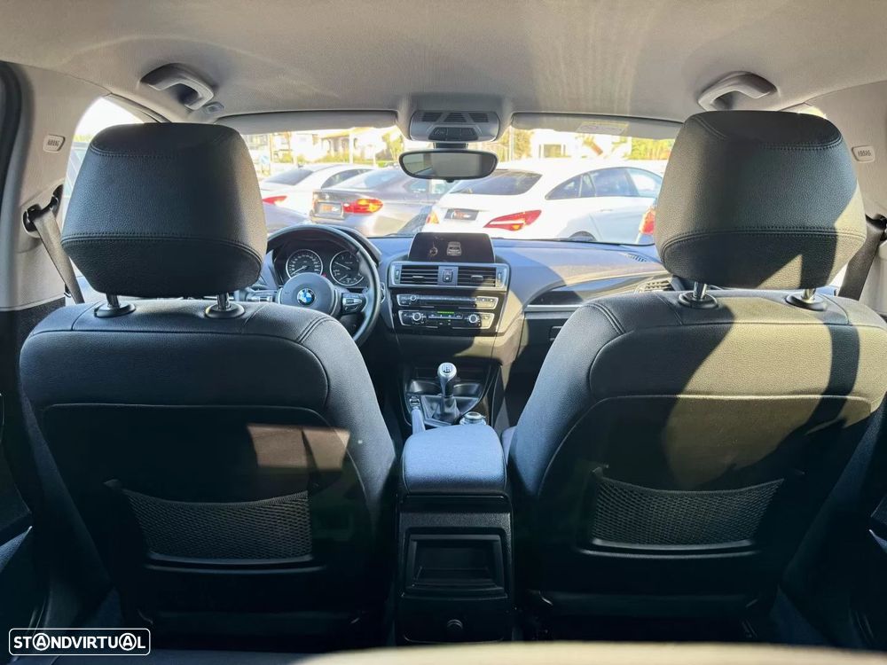 BMW 116 d Sport Line - 25