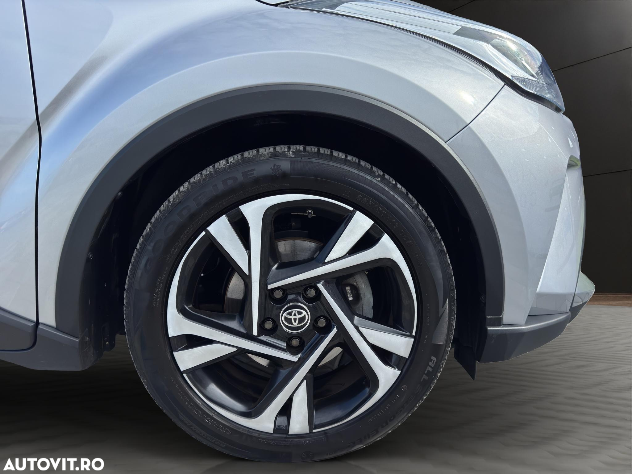 Toyota C-HR Hybrid Club - 23