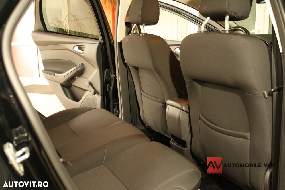 Ford Focus 1.5 TDCi DPF Start-Stopp-System Business - 11