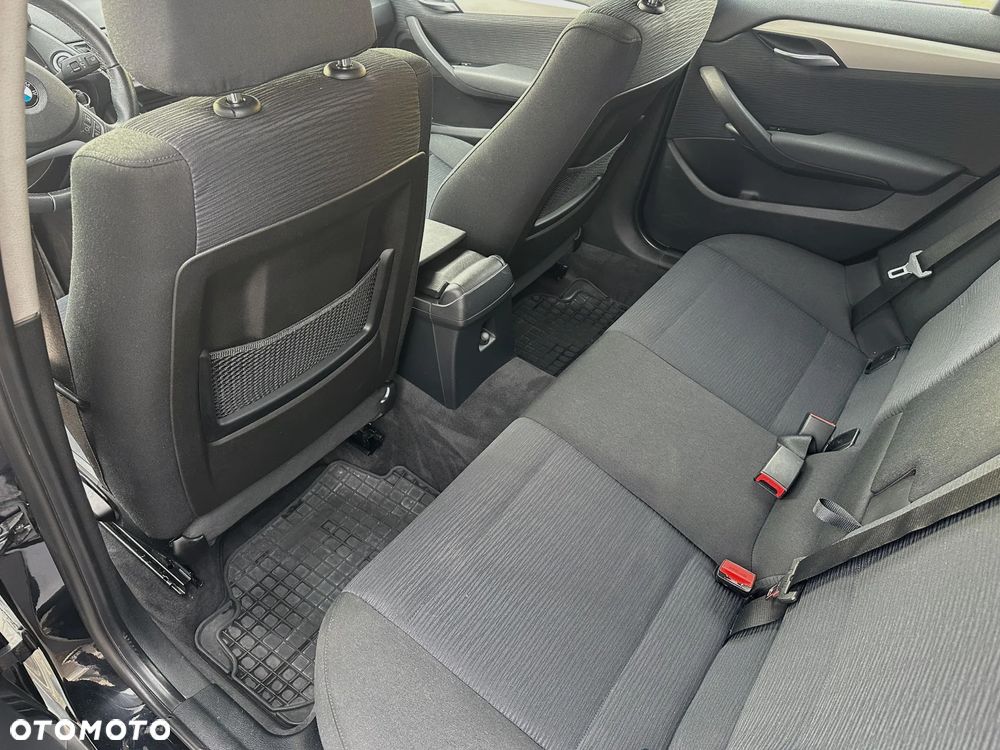 BMW X1 xDrive18d - 9