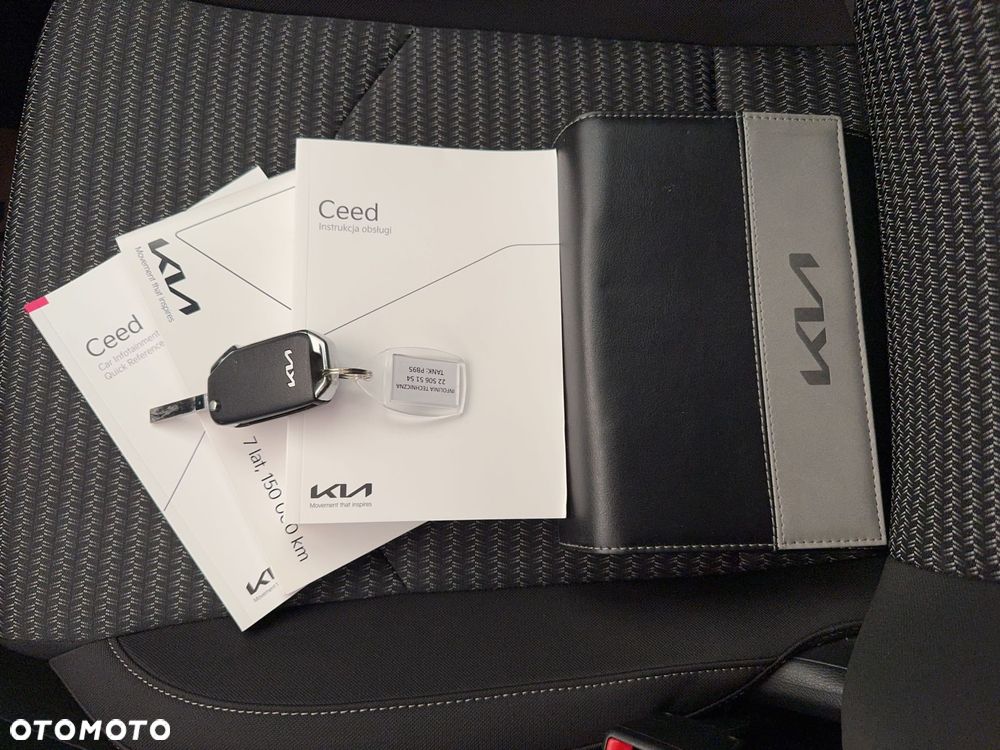 Kia XCeed - 32