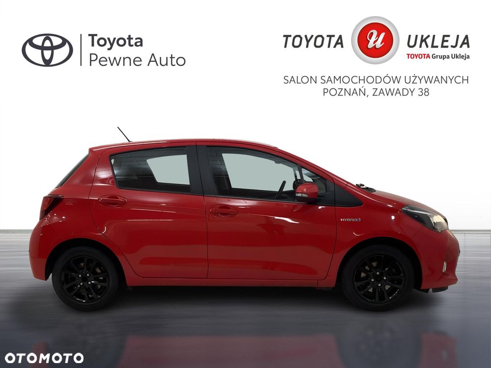 Toyota Yaris Hybrid 100 Premium - 4