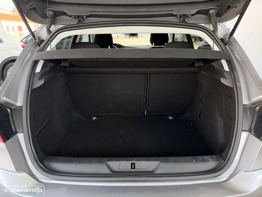 Peugeot 308 1.5 BlueHDi Style - 21