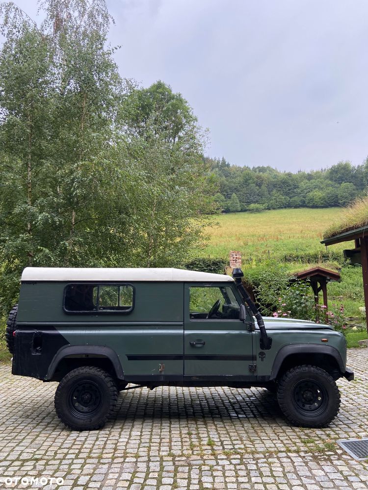 Land Rover Defender - 3