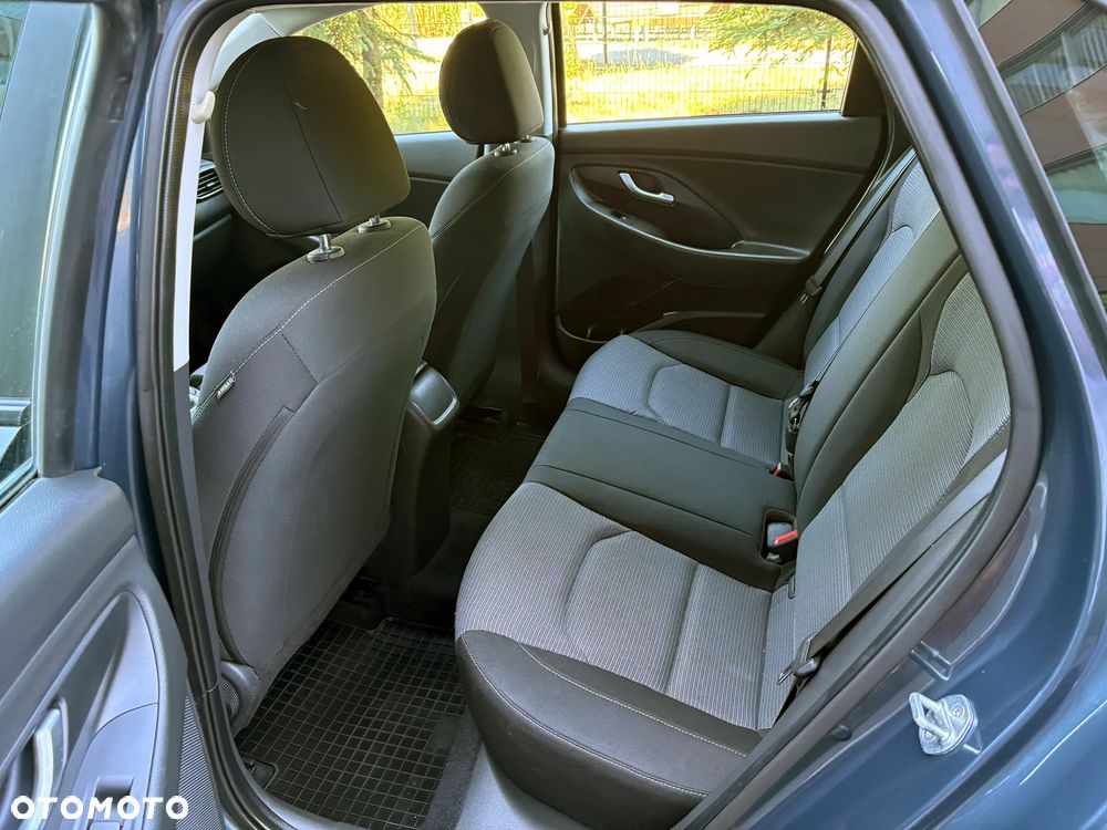 Hyundai i30 1.5 DPI Modern - 9