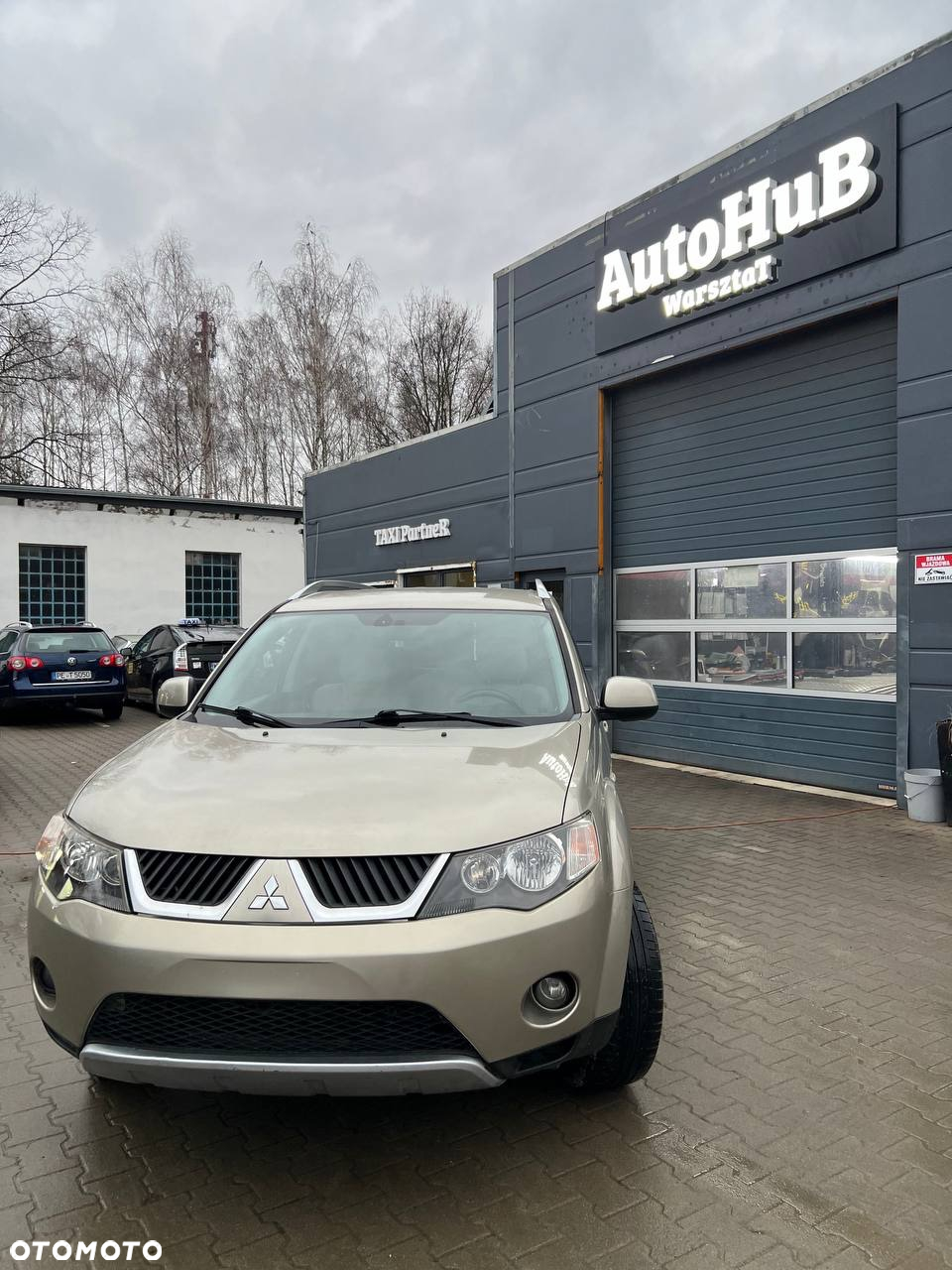 Mitsubishi Outlander 2.4 4WD CVT Intense - 3