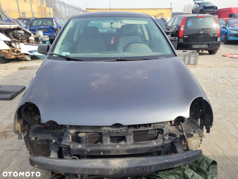 Maska VW Polo 9N okular 2004r LC7V 3d - 1