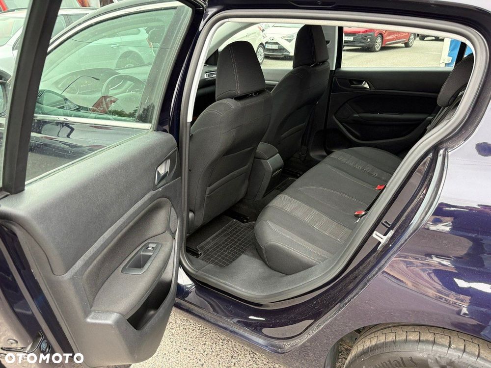 Peugeot 308 1.6 BlueHDi Style S&S - 25