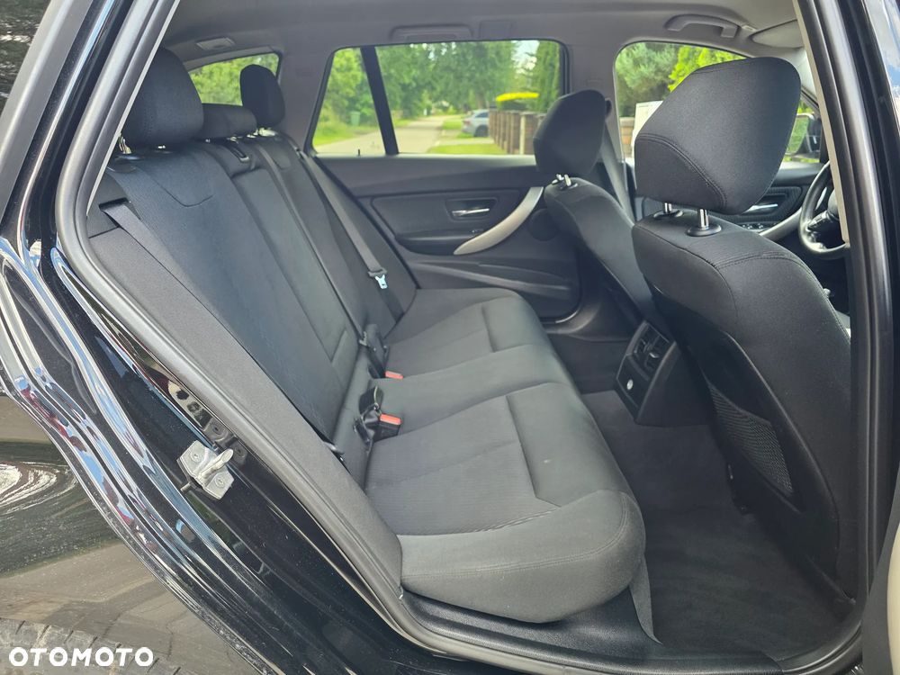 BMW Seria 3 - 22