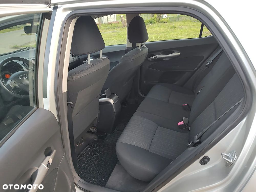 Toyota Auris 1.6 VVT-i Premium MM - 9