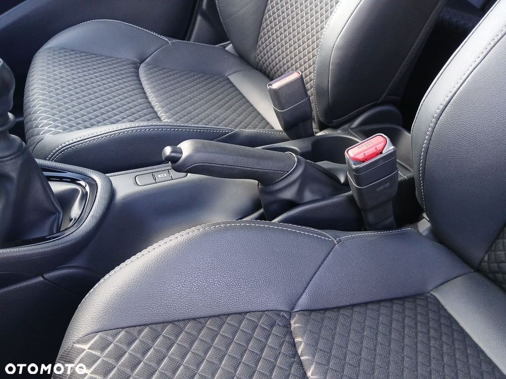 Toyota Yaris 1.5 Selection Style - 37